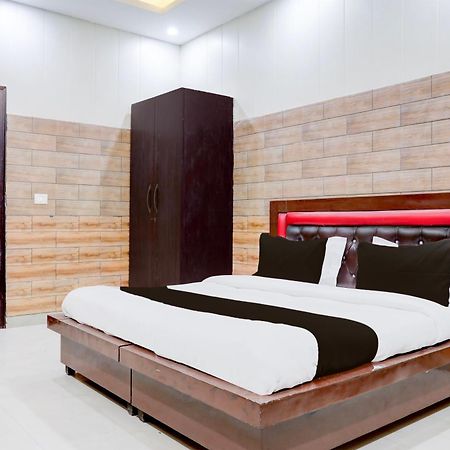 Hotel O Gupta Residency Ноида Екстериор снимка