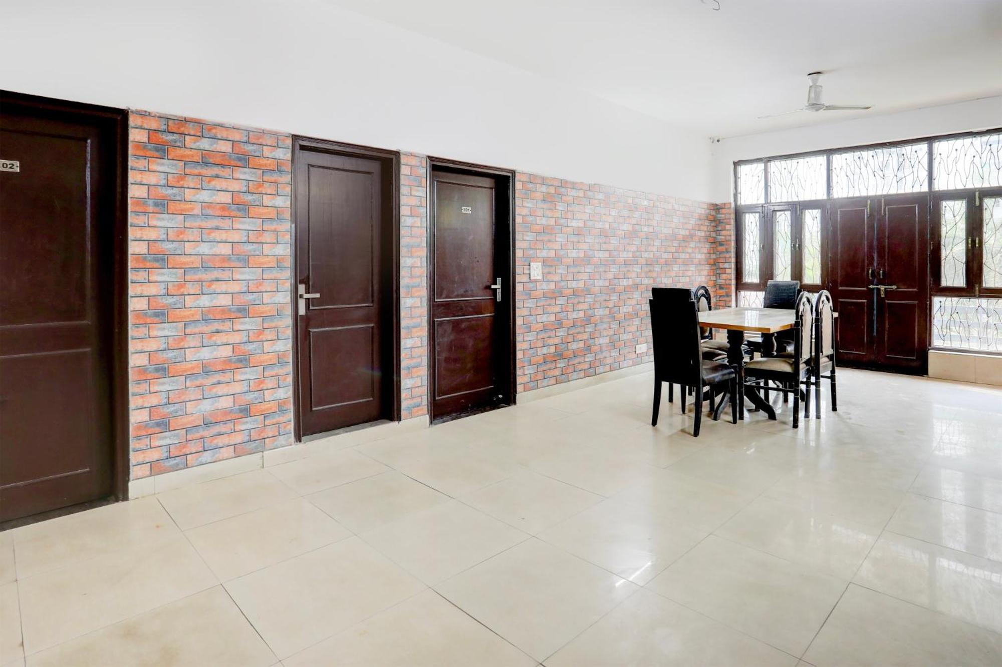 Hotel O Gupta Residency Ноида Екстериор снимка